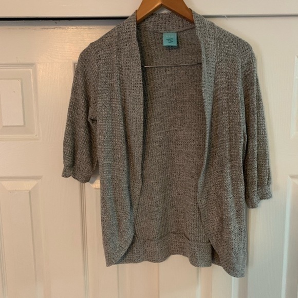 h.i.p. Gray Open Buttonless Cardigan size Small - Picture 2 of 7